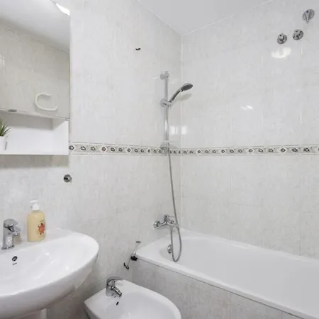 アパート Alegria Real Estate Id108 *