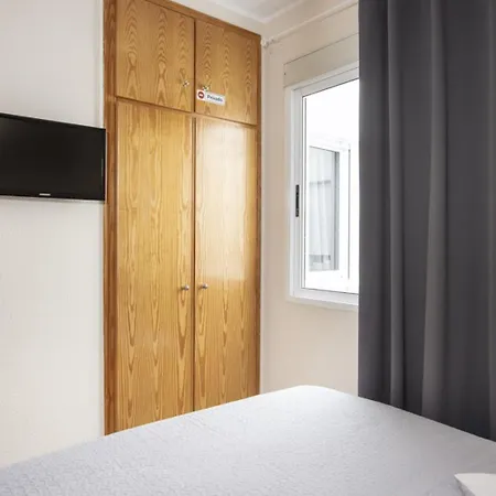 Alegria Real Estate Id108 アパート